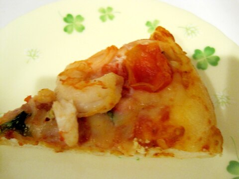 プリプリ海老のピザ